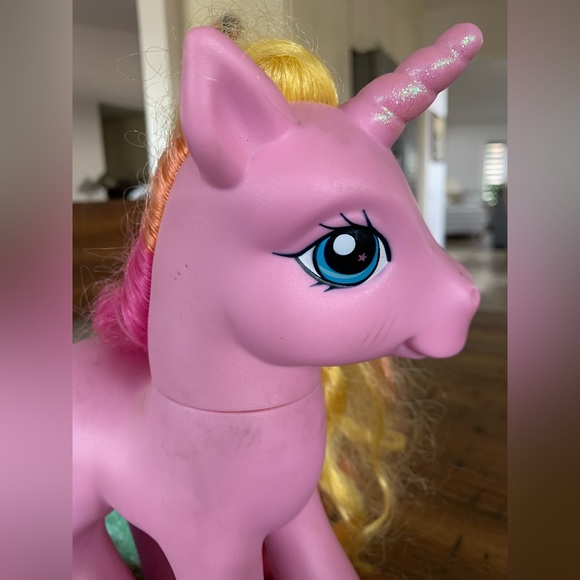 My Little Pony G3 RARITY the Unicorn 9" 2005 Rainbow Hair Pink. Skywishes - Picture 4 of 10